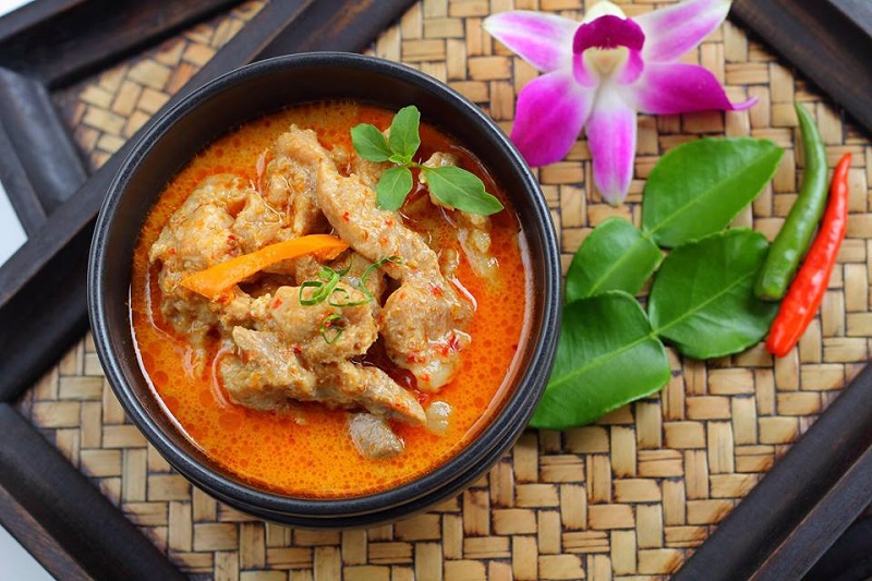 Cà Ri Đỏ Heo 